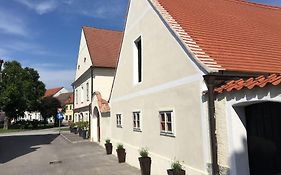 Gaestehaus Am Historischen Hadersdorfer Hauptplatz